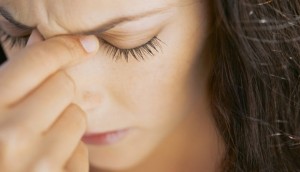 Migraine-headache-causes-and-natural-home-remedies